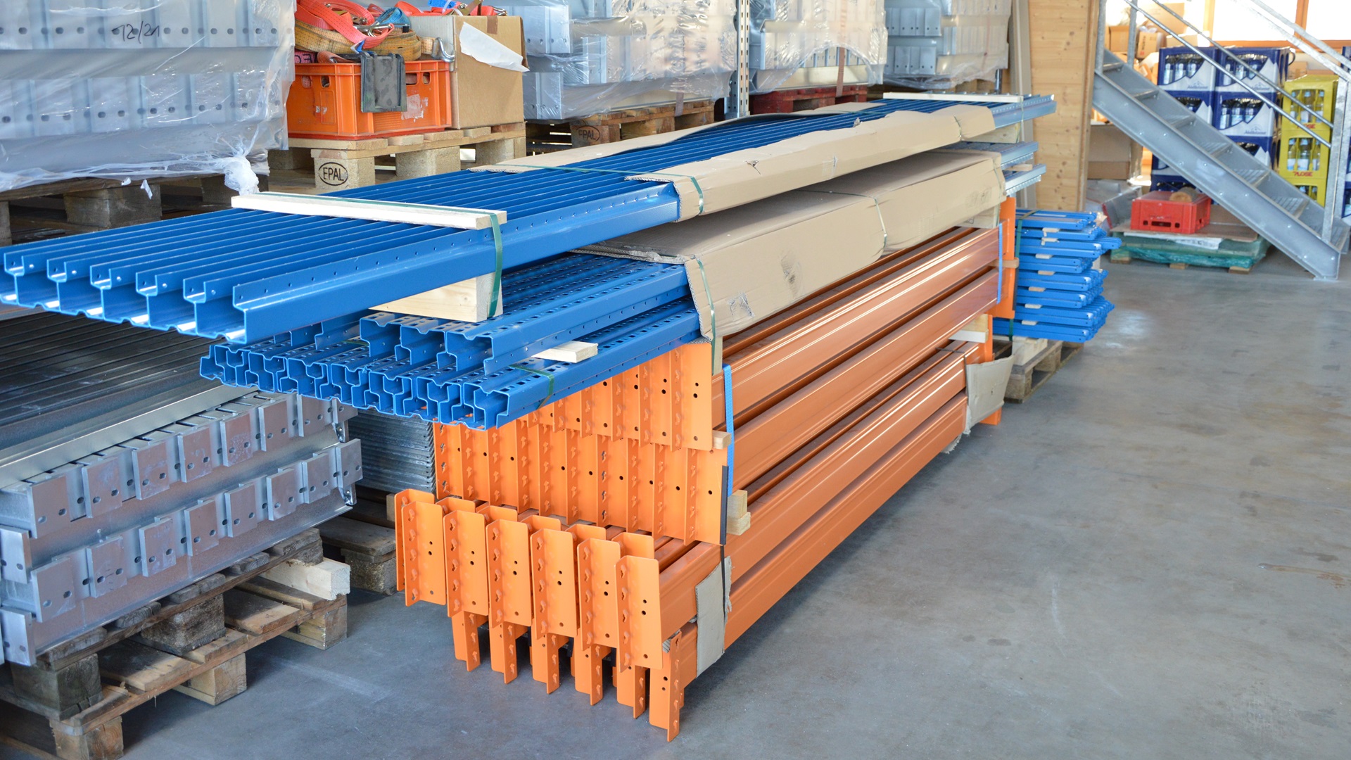 Palettenregal gebraucht lackiert Höhe 4.500 mm